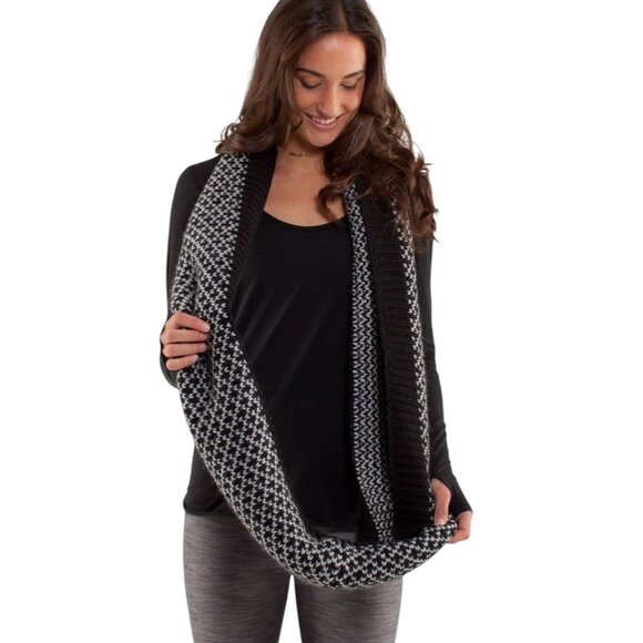 Lululemon Infinity Mad Fair Isle Scarf Silver Slate/Black One Size - Picture 12 of 14